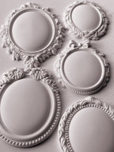 Load image into Gallery viewer, Vintage Brooches Mould by IOD