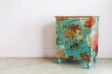 Load image into Gallery viewer, Seed Catalogue Decor Transfer 8 x 12" Set