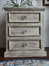 Load image into Gallery viewer, Pedals ~Textured Glass Knob with Raised Detail ~4 pc Set Antique Vintage Style