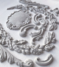 Load image into Gallery viewer, Olive Crest Decor Mould