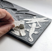 Load image into Gallery viewer, Dewdrop Pond Decor Mould