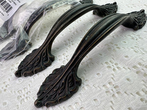 Vintage Style Drawer Pull  ~4 pc Set