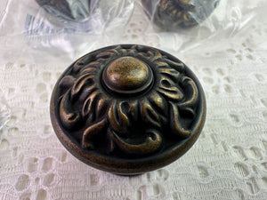 Antiqued Bronze Knob ~3 pc Set