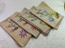 Load image into Gallery viewer, Vintage Hand Embroidered Cloth Napkin Set
