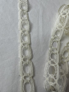 Cream Vintage Lace 1/2" wide x 4 yards