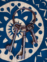 Load image into Gallery viewer, Cast Iron Key Set - September Live Sale 2026
