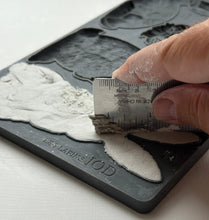 Load image into Gallery viewer, Les Lapins Mould by IOD
