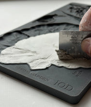 Load image into Gallery viewer, Spring Garden Mould by IOD
