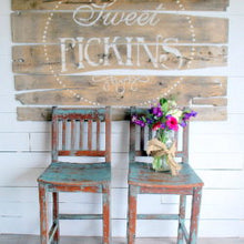 Load image into Gallery viewer, Ocean ~Sweet Pickins Milk Paint
